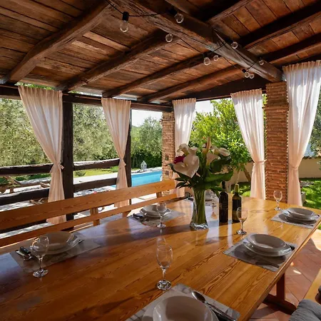 Casa Olga Mit Eigenem Pool Und Garten Ferienhaus