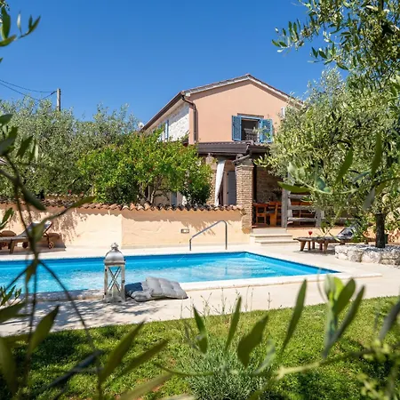 Holiday home Casa Olga Mit Eigenem Pool Und Garten